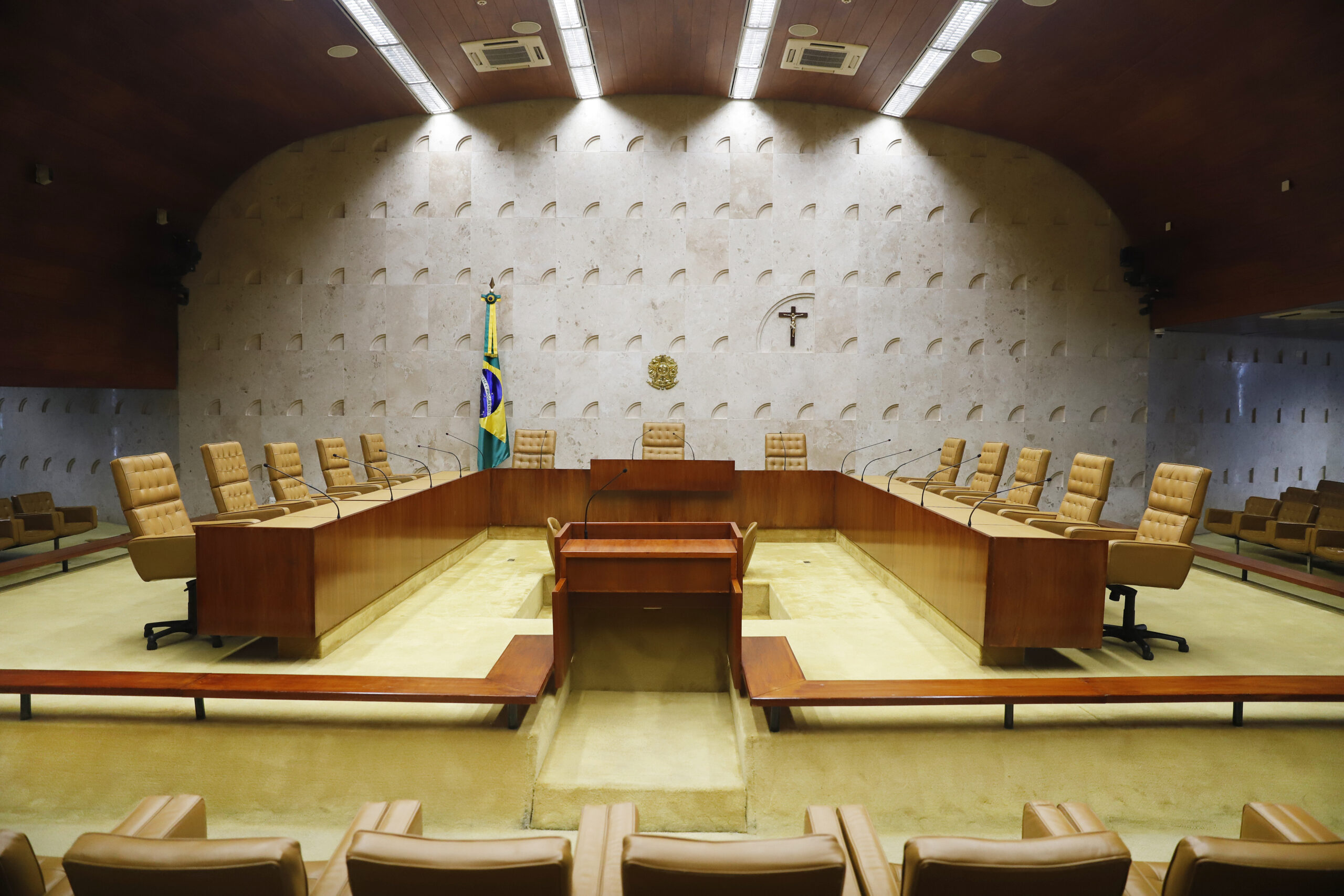 2-Plenario-Rosinei-Coutinho--scaled.jpg