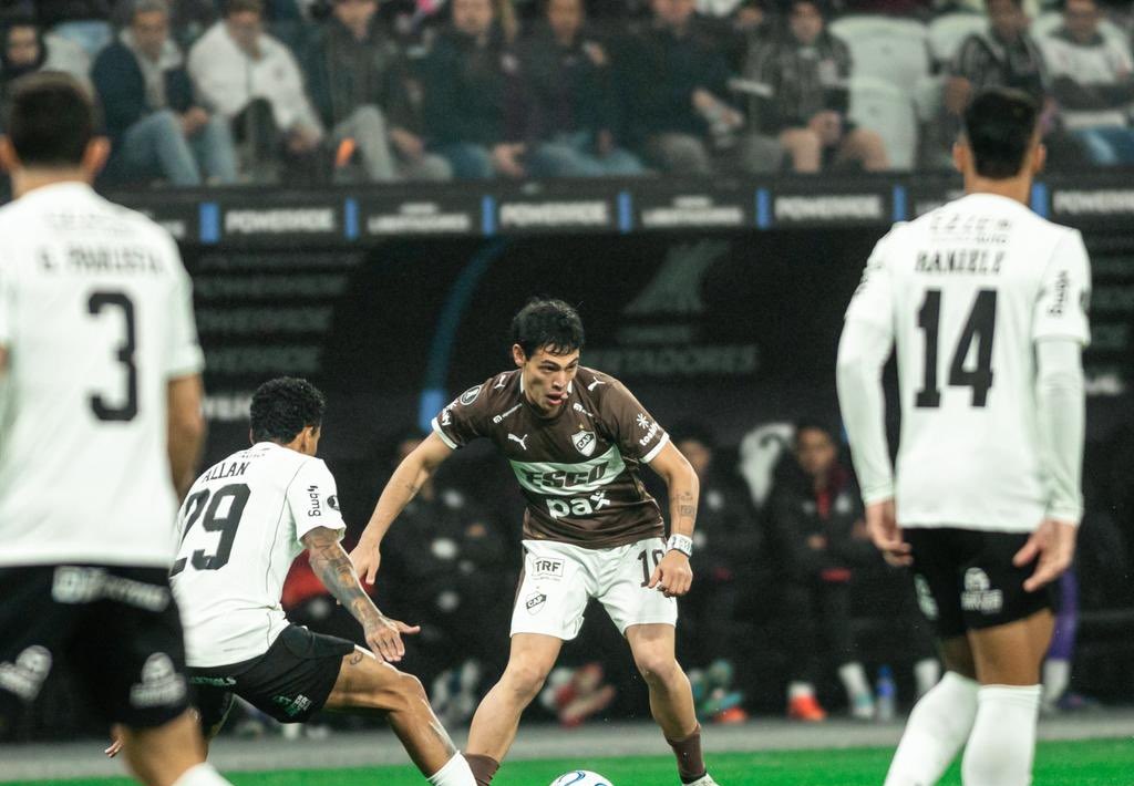 Corinthians-Platense-Libertadores.jpg