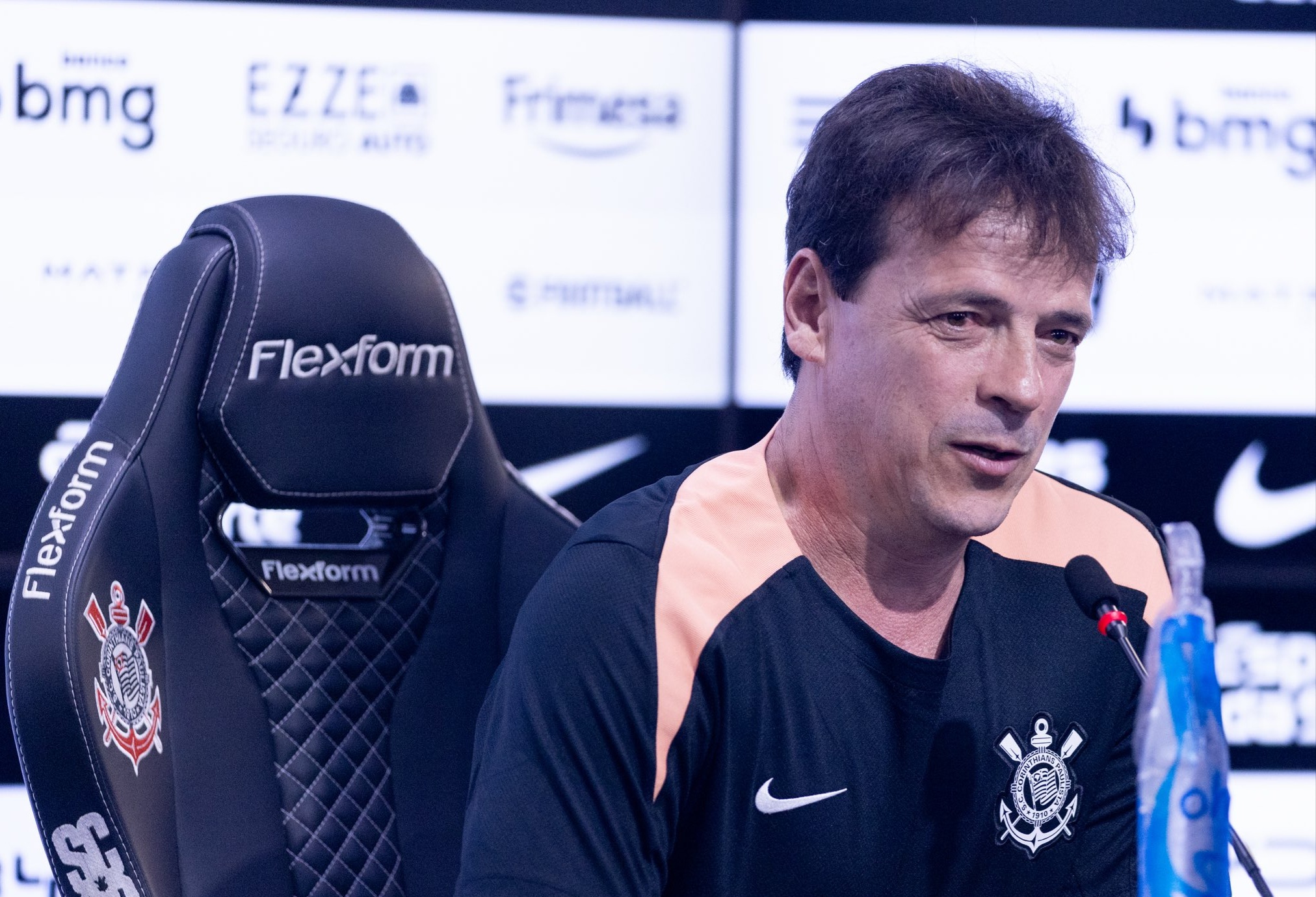 FernandoDiniz-Coletiva-Corinthians.jpg