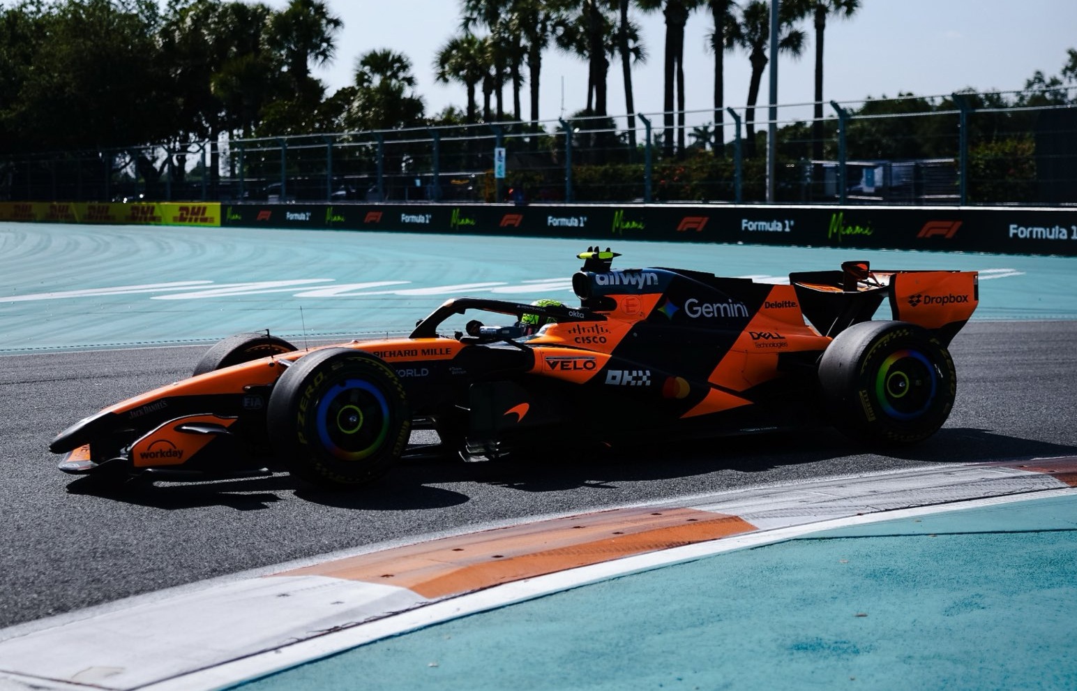 Norris-Pole-Sprint-Miami.jpg
