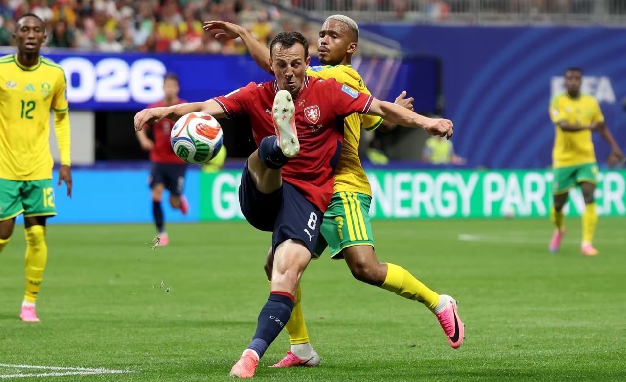 África do Sul arranca empate com a Tchéquia e mantém disputa por vaga no mata-mata