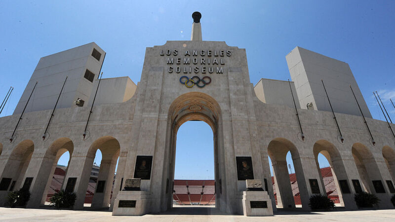 la-coliseum.jpg